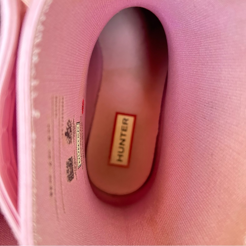 Hunter Women Sz 7 Rain Boots in Blush Pink Waterproof MudProof Boots - Picture 15 of 16